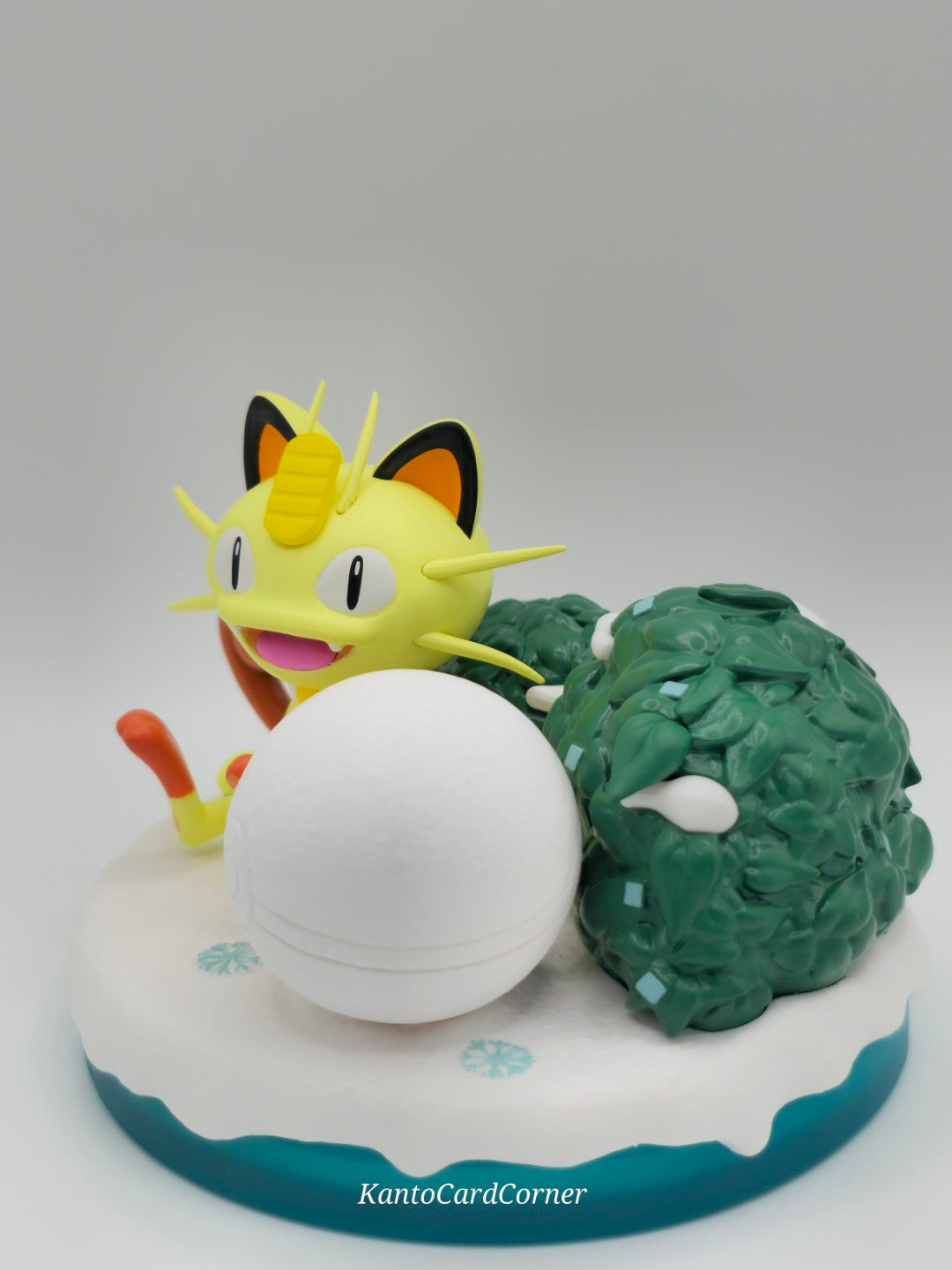 Pokemon Meowth Snowday Nature Wild Desktop Display Figure